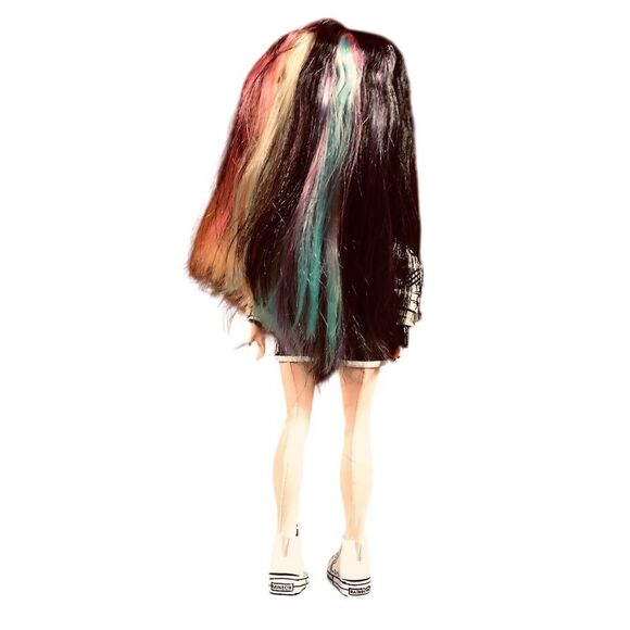 Rainbow High Jett Dawson Collector Fashion Doll Exclusive Edition - Picture 2 of 2